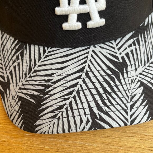 MITCHELL & NESS LOS ANGELES DODGERS PALM LEAVES PRO PINCH SNAPBACK HAT NEW - Picture 3 of 4